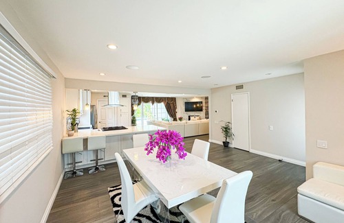 Woodland Hills Casa | Spacious 3BR Retreat with Private Pool - FRHH