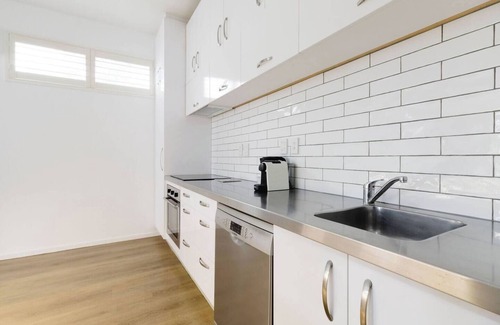 Wellington Apartamento | Spacious 3BR Retreat | City Fringe + Free Parking