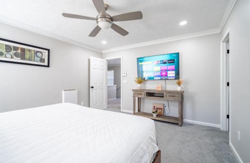 Lithia Springs Casa | Spacious 3BR with Game Room and Fenced Yard Near Six Flags and Braves