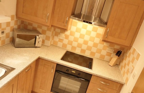 Southampton Apartamento | Spacious 4-Bed, 2-Bath Home Near General Hospital with Free Parking