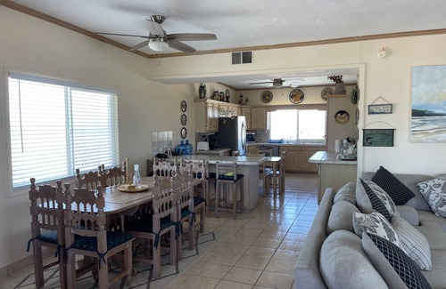 Las Conchas Casa | Spacious 4 bed 4 bath house with ocean views