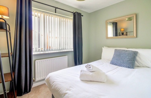 Bletchley Casa | Spacious 4 bed home - Milton Keynes | Free parking