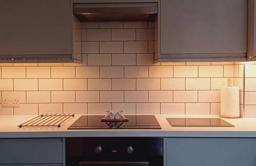 Luton Casa | Spacious 4-Bed House | Free Parking | Wi-Fi | Contractor and Family Friendly