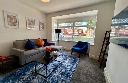 Hull Casa | Spacious 4-Bed House Parking Ideal for Contractors