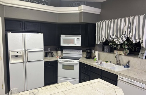 Lake Havasu City Casa | Spacious 4-bedroom house in awesome Lake Havasu City with AC