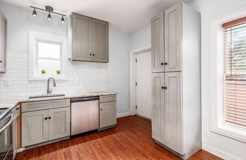 Olde Towne East Casa | Spacious 4-bedroom 3 baths in 2 story townhome in Old Towne East w/Game Room
