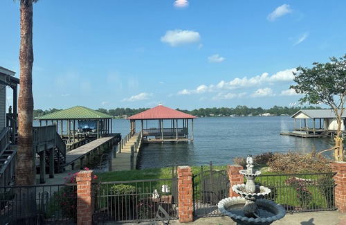 Torbert Casa | Spacious 4-bedroom and three bath house on beautiful False River.