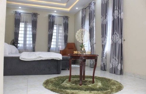 Nigeria Casa | Spacious 4-bedroom building in a secured and most accessible estate Ibadan.