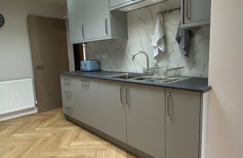 Northampton Casa | Spacious 4 Bedroom House