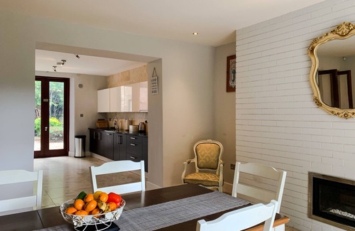 Rathgar Casa | Spacious 4 Bedroom Georgian Period House in Rathgar