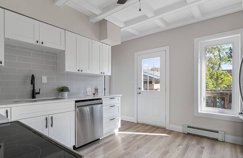 Kitchener Casa | Spacious 4-Bedroom home with ample parking