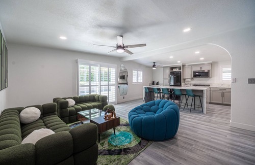 Winchester Casa | Spacious 4-bedroom house with Pool, BBQ, Near Strip/Downtown