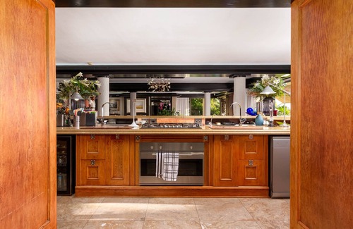 Hout Bay Casa | Spacious 4 bedroom house in beautiful Cape Town with ocean and mountain views