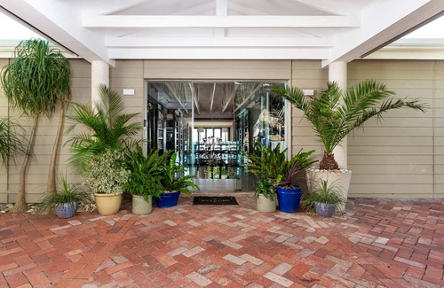 Hout Bay Casa | Spacious 4 bedroom house in beautiful Cape Town with ocean and mountain views