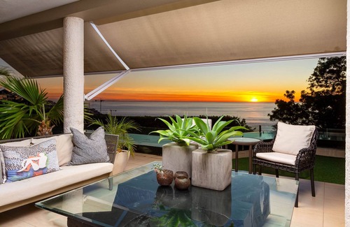 Hout Bay Casa | Spacious 4 bedroom house in beautiful Cape Town with ocean and mountain views