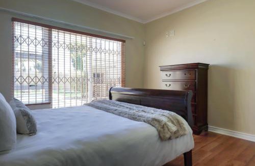 Parklands Casa | Spacious 4-Bedroom Home With a Pool