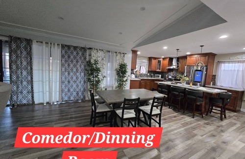 Palmdale Casa | Spacious 4-bedroom house in wonderful Palmdale with AC