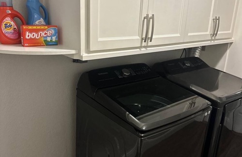 Southeast Houston Casa | Spacious 4-bedroom house in marvelous Houston with AC, WiFi