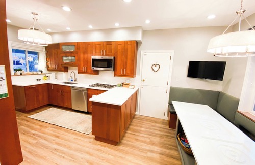 Wendel Casa | Spacious 4-bedroom house right off turnpike