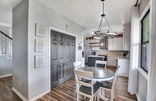 Spring Casa | Spacious 4-bedroom house Near Exxon, The Woodlands, Airport