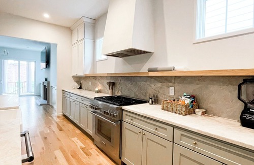 Green Hills Casa | Spacious 4-bedroom pet friendly house in cool Nashville near Lipscomb