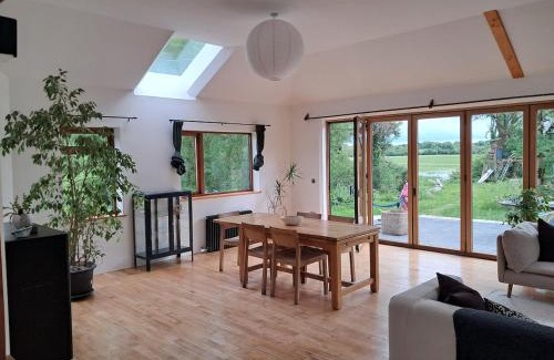 Craughwell Casa | Spacious 4 bedroom retreat in peaceful location