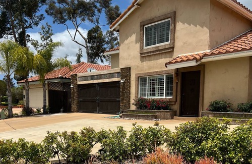 Tierrasanta Casa | Spacious 4-bedroom suburban retreat in San Diego! Backyard, BBQ, Pool & Jacuzzi