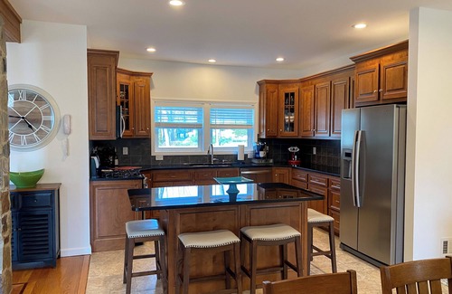 Charlestown Casa | Spacious 4-bedroom house in Charlestown