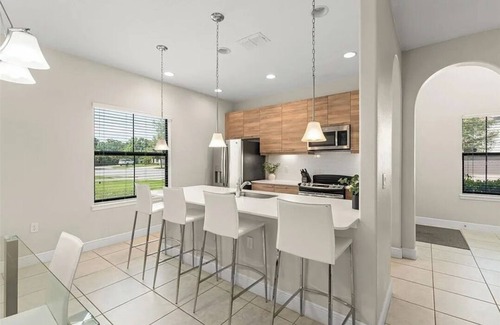 Haines City Casa | Spacious 4-bedroom house with WiFi, private pool, in the beautiful Haines City