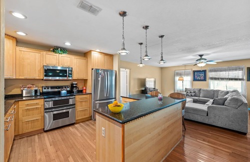 Madeira Beach Casa | Spacious 4-bedroom house in Beautiful Madeira Beach