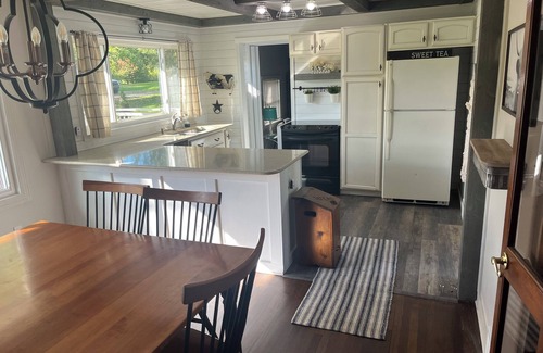 North Canton Casa | Spacious 4-bedroom house in charming North Canton with AC, WiFi