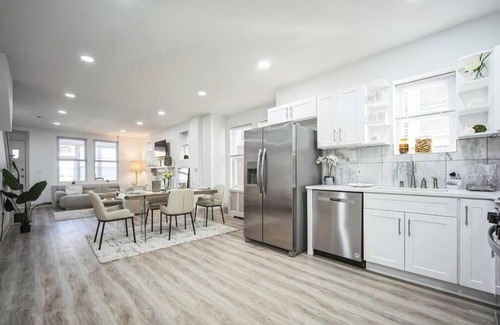 Northwest Philadelphia Casa | Spacious 4-bedroom house with WiFi, AC in phenomenal Philadelphia