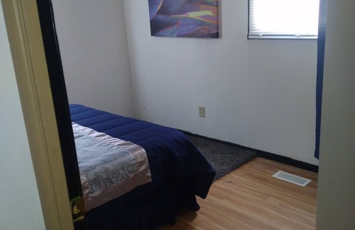 Sauk Village Casa | Spacious 4 bedroom ranch home. Near Chicago