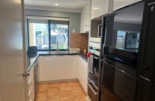 Wembley Casa | Spacious 4-Bedroom Villa – Close to Hospitals, Schools & CBD