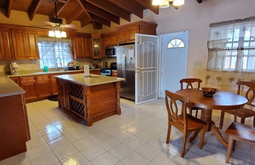 Estate Peters Rest Casa | Spacious 4 Bedroom Villa