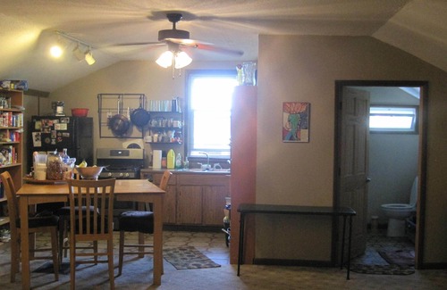 Syracuse Casa | Spacious 4-bedroom with WiFi Centrally Located in Syracuse Close to Everything