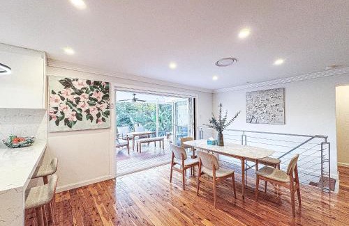 West Ryde Apartamento | Spacious 4-bedrooms apartment in West Ryde with WiFi, AC