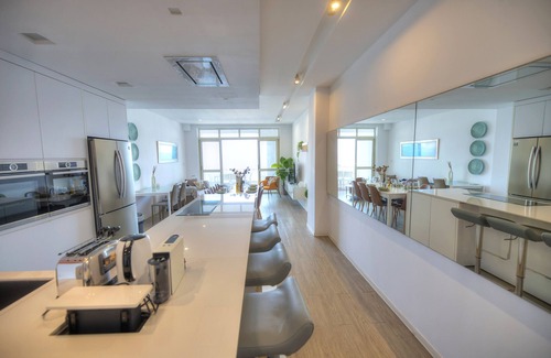Sliema Apartamento | Spacious 4 bedrooms with sea view balcony GOSLM-3