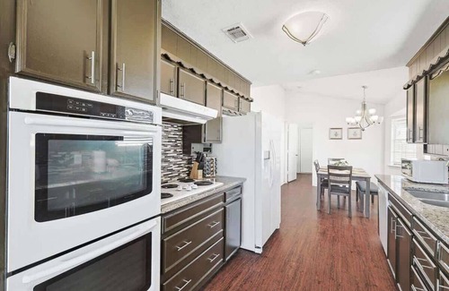 Allen Casa | Spacious 4-BR Home Near Allen Outlets & Dining