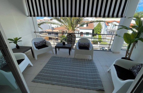 Azores Condominio | Spacious 4-bedroom Marina condo with AC, WiFi in fabulous Vila Franca Do Campo
