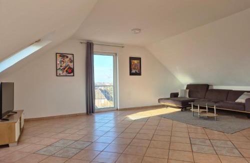 Schwanewede Apartamento | Spacious 4-Room Apartment Ideal for Families and Business Trips in a Quiet Area