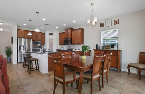 Northside Casa | Luxurious 4b/4b Villa W/ EV Chgr
