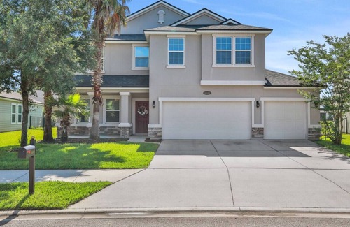 Northside Casa | Luxurious 4b/4b Villa W/ EV Chgr