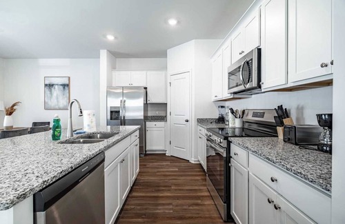 Fairburn Casa | Spacious 4B｜Pet Friendly｜Month2Month Available #42243