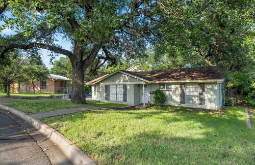 South Manchaca Casa | Spacious 4Bed Home in South Atx! Monthly Rental!