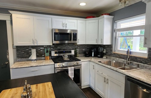 Cedar Bluff Casa | Spacious 4BR/3BA home with a private pool, just a short drive to Neyland Stadium
