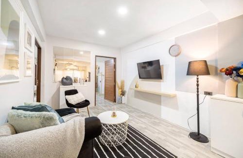 Chom Phon Apartamento | Spacious 4BR Family Chatuchak Market 12 sleeps