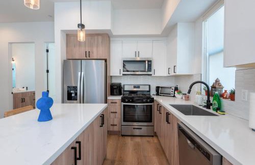 Elysian Heights Apartamento | Spacious 4BR House in Prime Echo Park Location