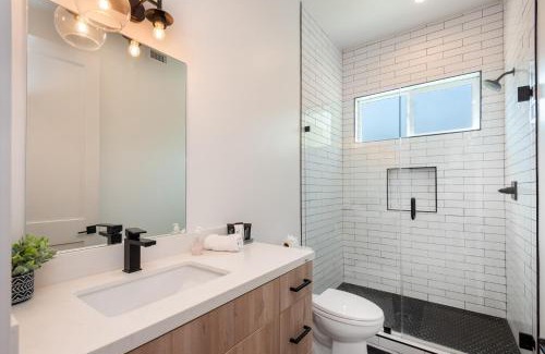 Elysian Heights Apartamento | Spacious 4BR House in Prime Echo Park Location