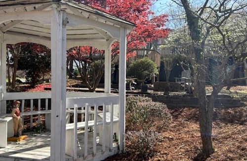 Marion Lake Club Casa | Spacious 4BR Lake James Retreat/Golf Course/Views/Fire Pit/Gazebo/Affordable